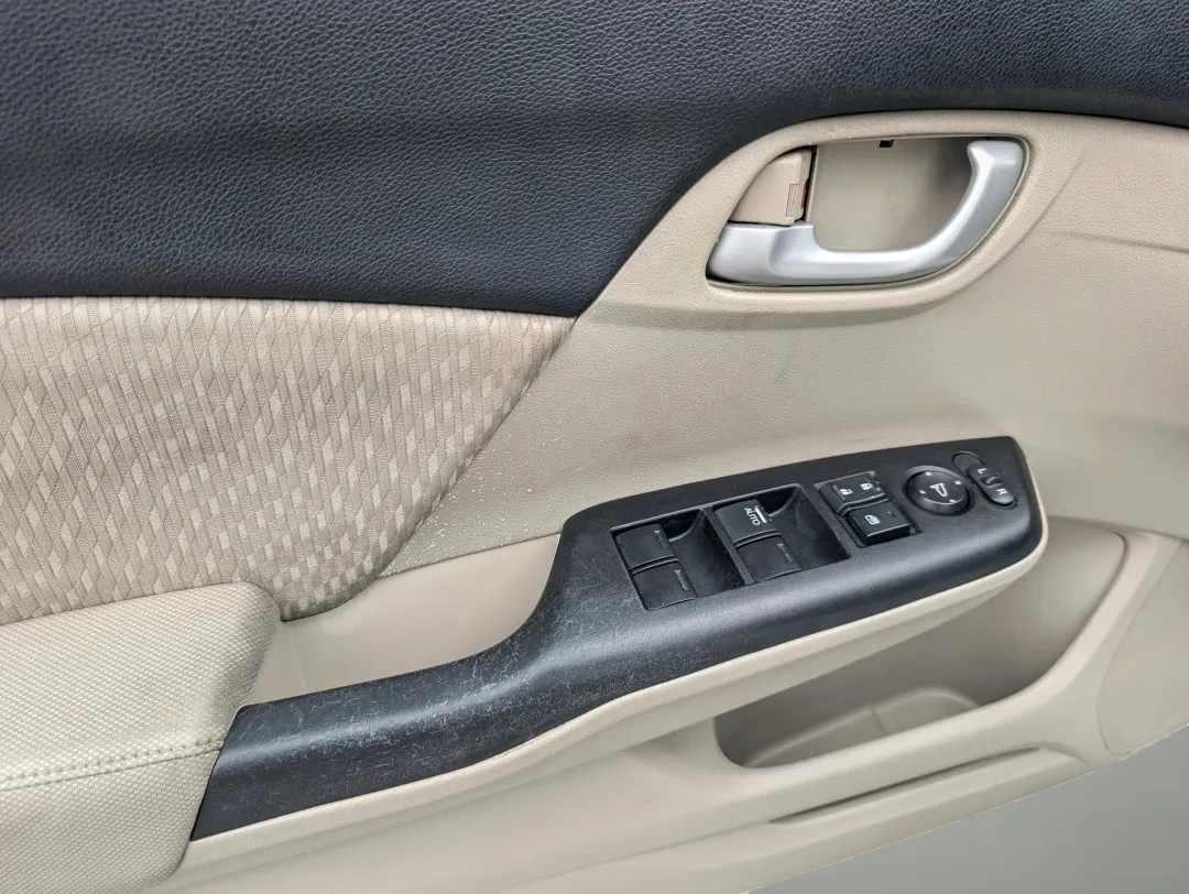 2015 Honda Civic Sedan - 19XFB2F74FE054924 - Image #10