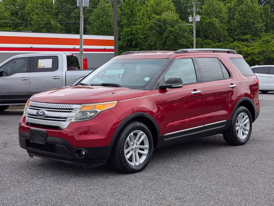 2015 Ford Explorer XLT's photo