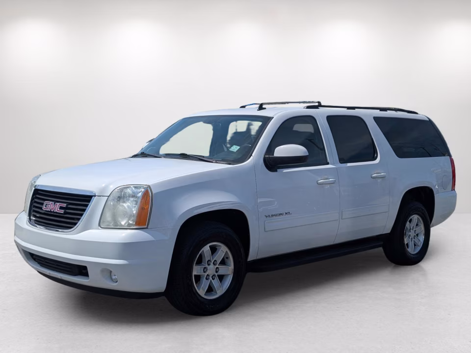 2012 GMC Yukon 2WD 1/2 Ton SLE (3SA)'s photo