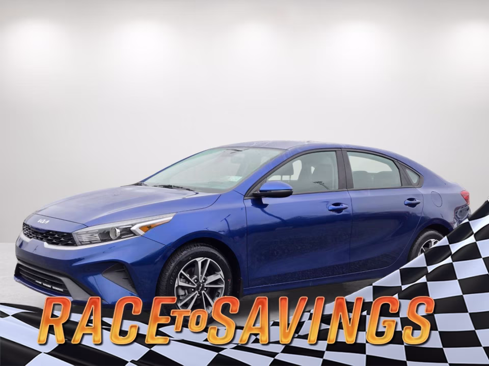 2024 Kia Forte LXS AT's photo