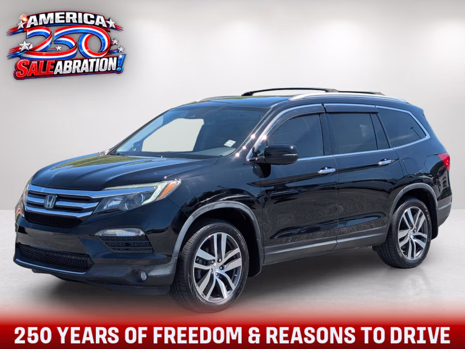 2017 Honda Pilot 4WD Elite's photo